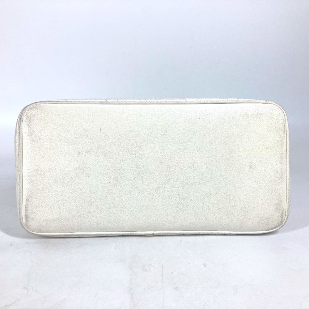 CHANEL White Caviar Leather Logo Shoulder Bag - Picture 5 of 16